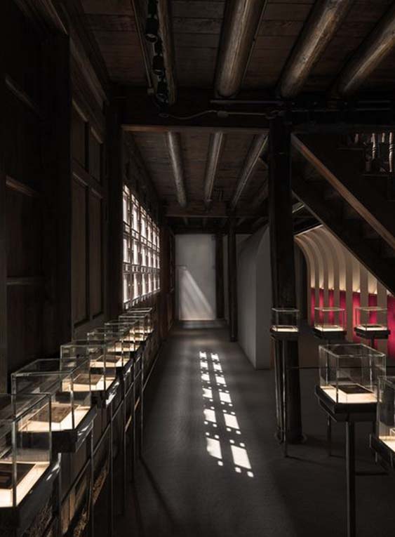 How to choose suitable showcase spotlights？-